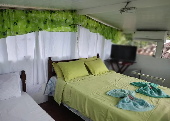 Pousada Guaruça Trindade 